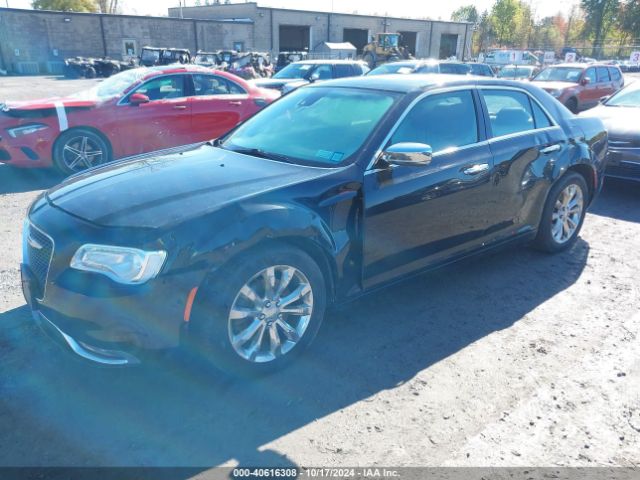 Photo 1 VIN: 2C3CCAKG1JH137888 - CHRYSLER 300 