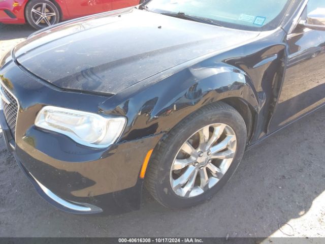 Photo 5 VIN: 2C3CCAKG1JH137888 - CHRYSLER 300 