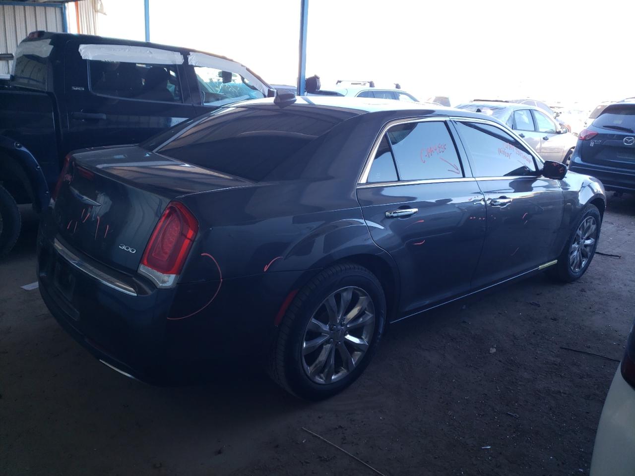 Photo 2 VIN: 2C3CCAKG1KH545339 - CHRYSLER 300 