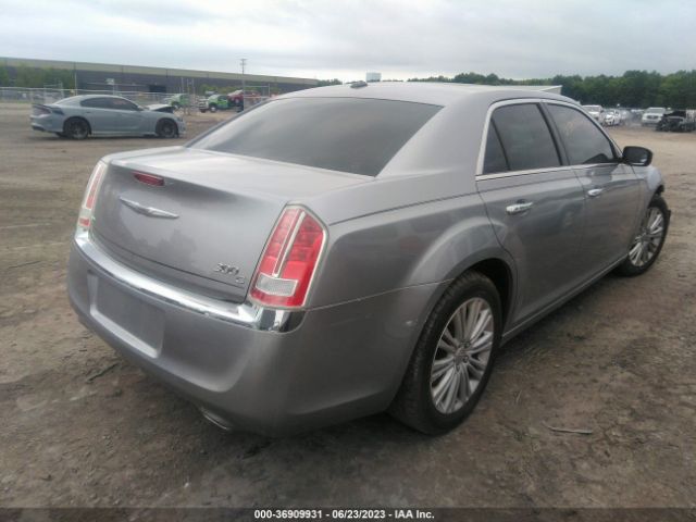 Photo 3 VIN: 2C3CCAKG2EH211731 - CHRYSLER 300 