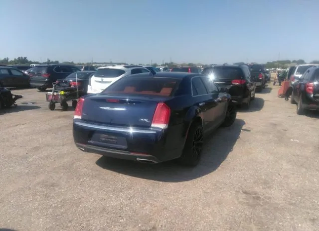 Photo 3 VIN: 2C3CCAKG2FH736371 - CHRYSLER 300 