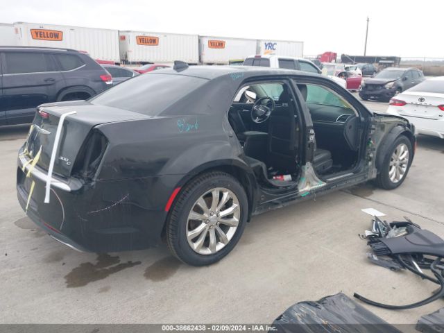 Photo 3 VIN: 2C3CCAKG2GH325392 - CHRYSLER 300 