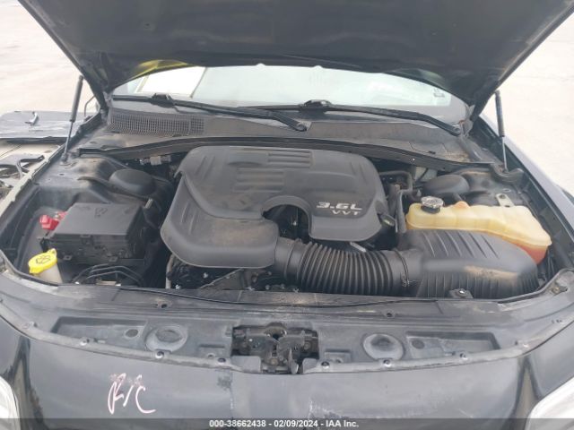 Photo 9 VIN: 2C3CCAKG2GH325392 - CHRYSLER 300 