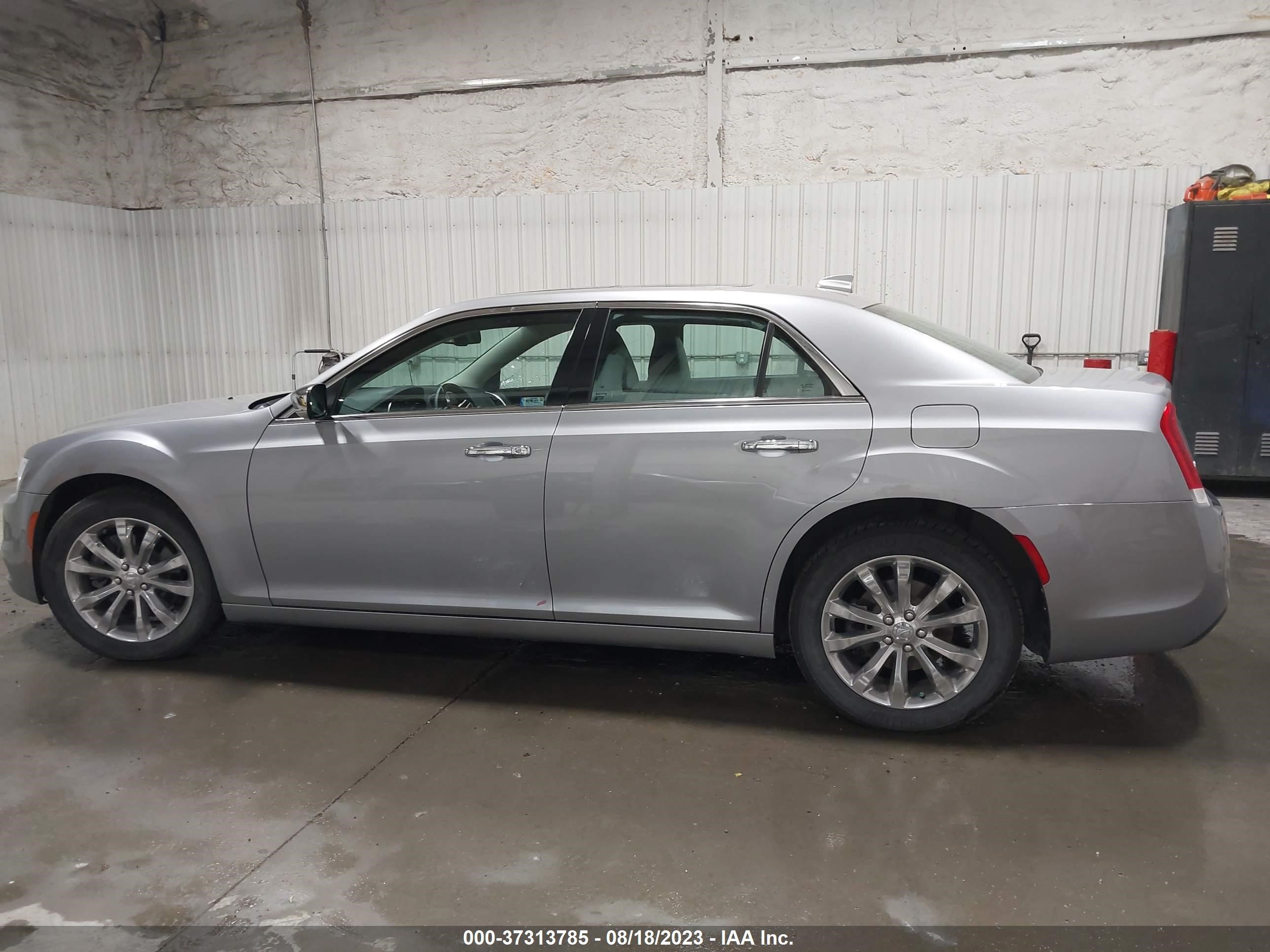 Photo 14 VIN: 2C3CCAKG2HH648262 - CHRYSLER 300 