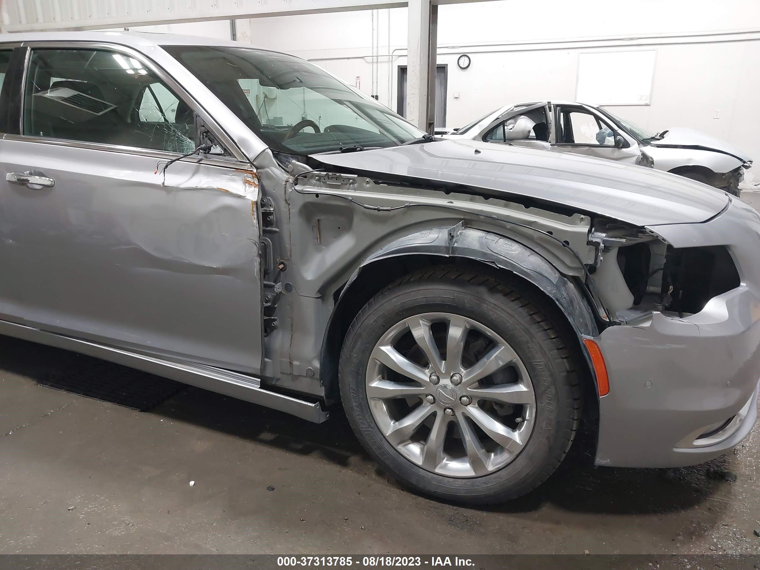 Photo 5 VIN: 2C3CCAKG2HH648262 - CHRYSLER 300 