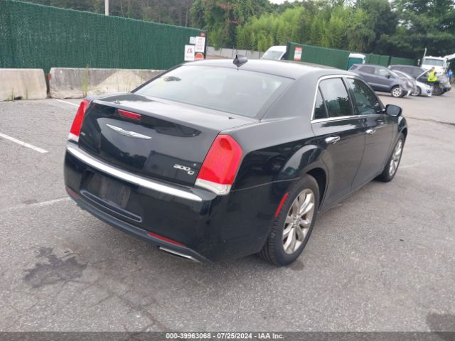 Photo 3 VIN: 2C3CCAKG3FH808596 - CHRYSLER 300 