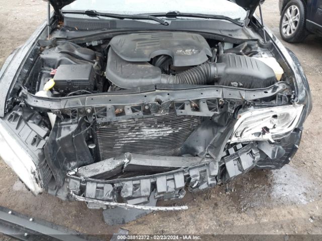 Photo 9 VIN: 2C3CCAKG3GH270189 - CHRYSLER 300C 