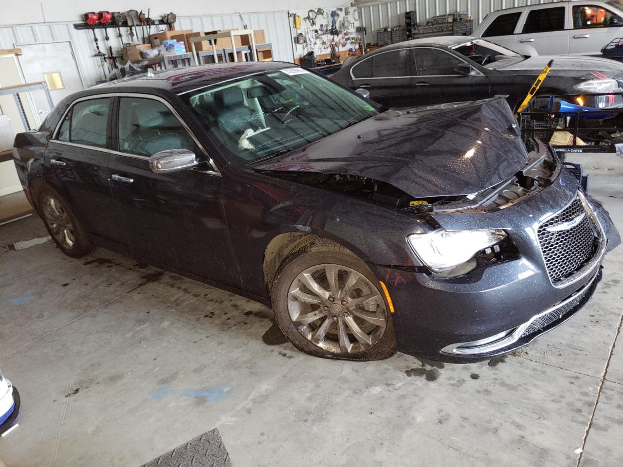 Photo 3 VIN: 2C3CCAKG3HH566766 - CHRYSLER 300 