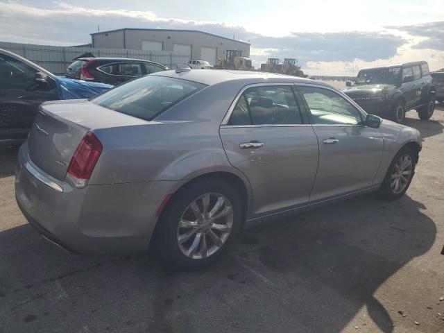 Photo 2 VIN: 2C3CCAKG3JH268157 - CHRYSLER 300 LIMITE 