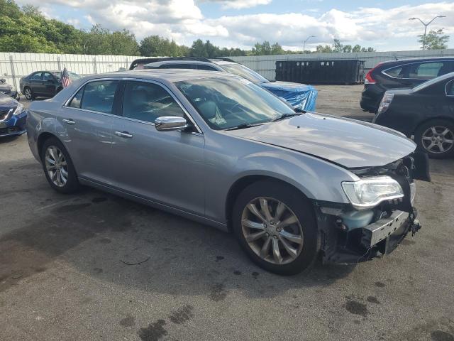 Photo 3 VIN: 2C3CCAKG3JH268157 - CHRYSLER 300 LIMITE 