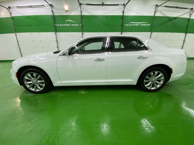 Photo 2 VIN: 2C3CCAKG3KH502704 - CHRYSLER 300 