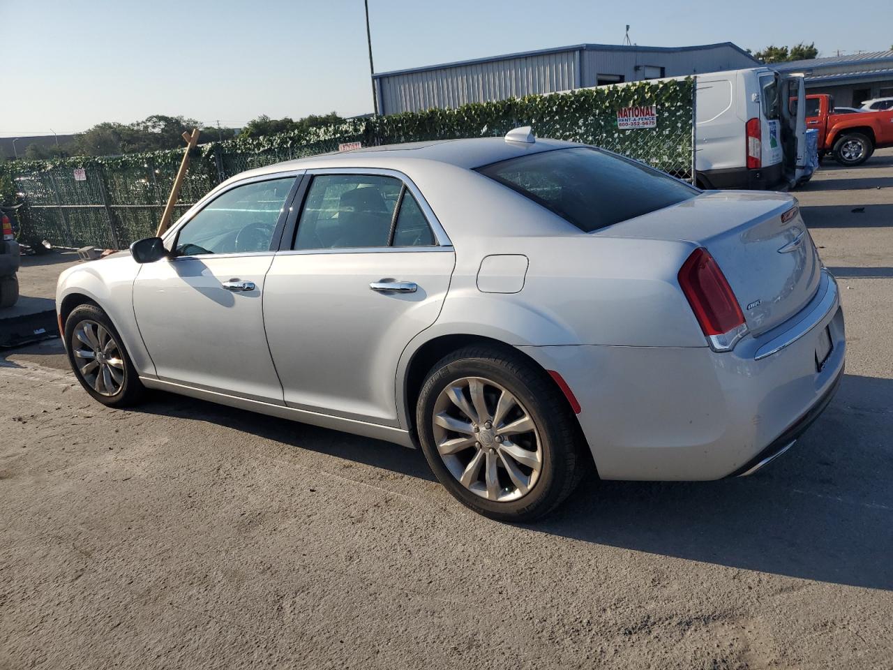 Photo 1 VIN: 2C3CCAKG3LH124546 - CHRYSLER 300 