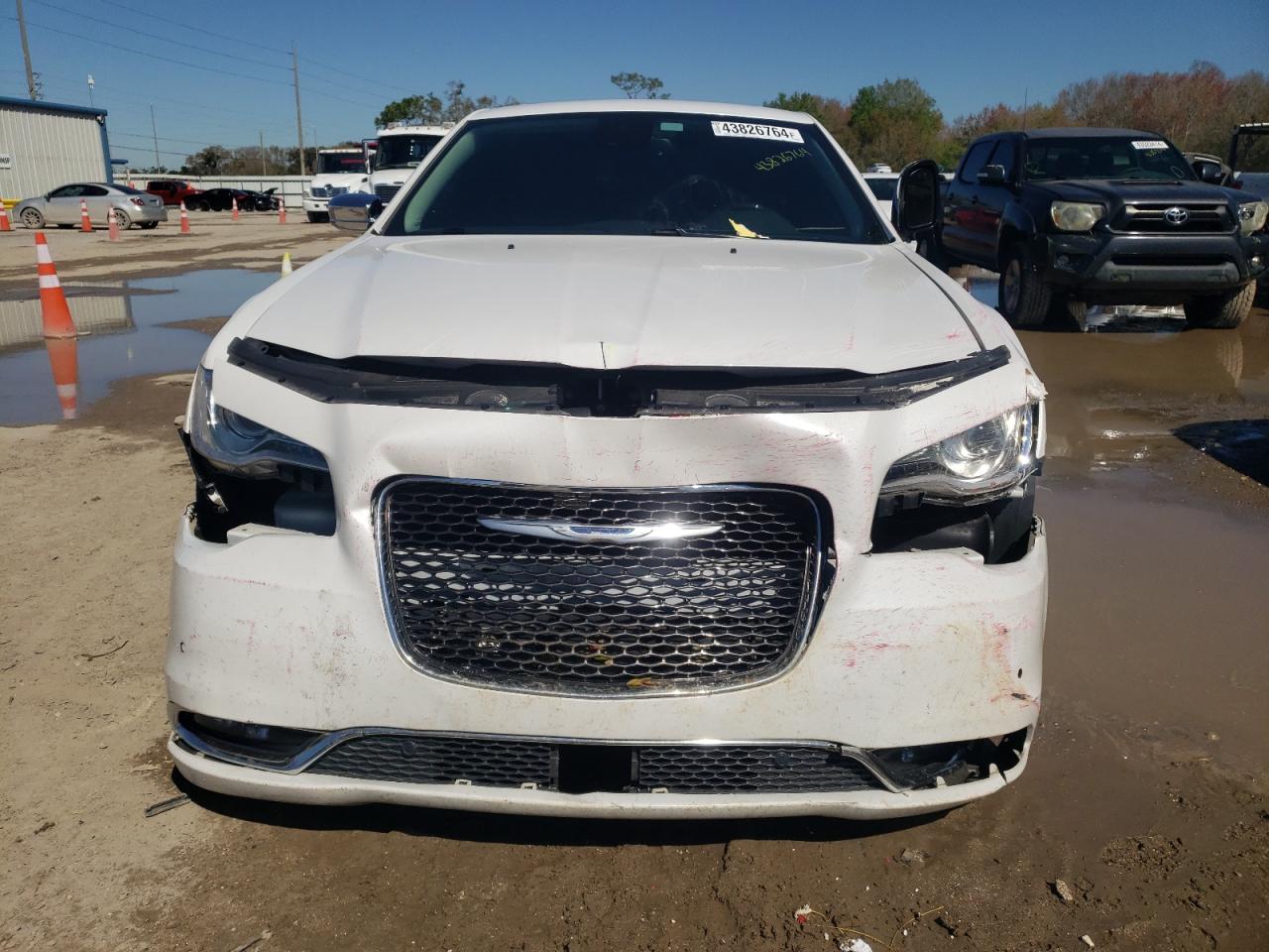 Photo 4 VIN: 2C3CCAKG4FH787595 - CHRYSLER 300 