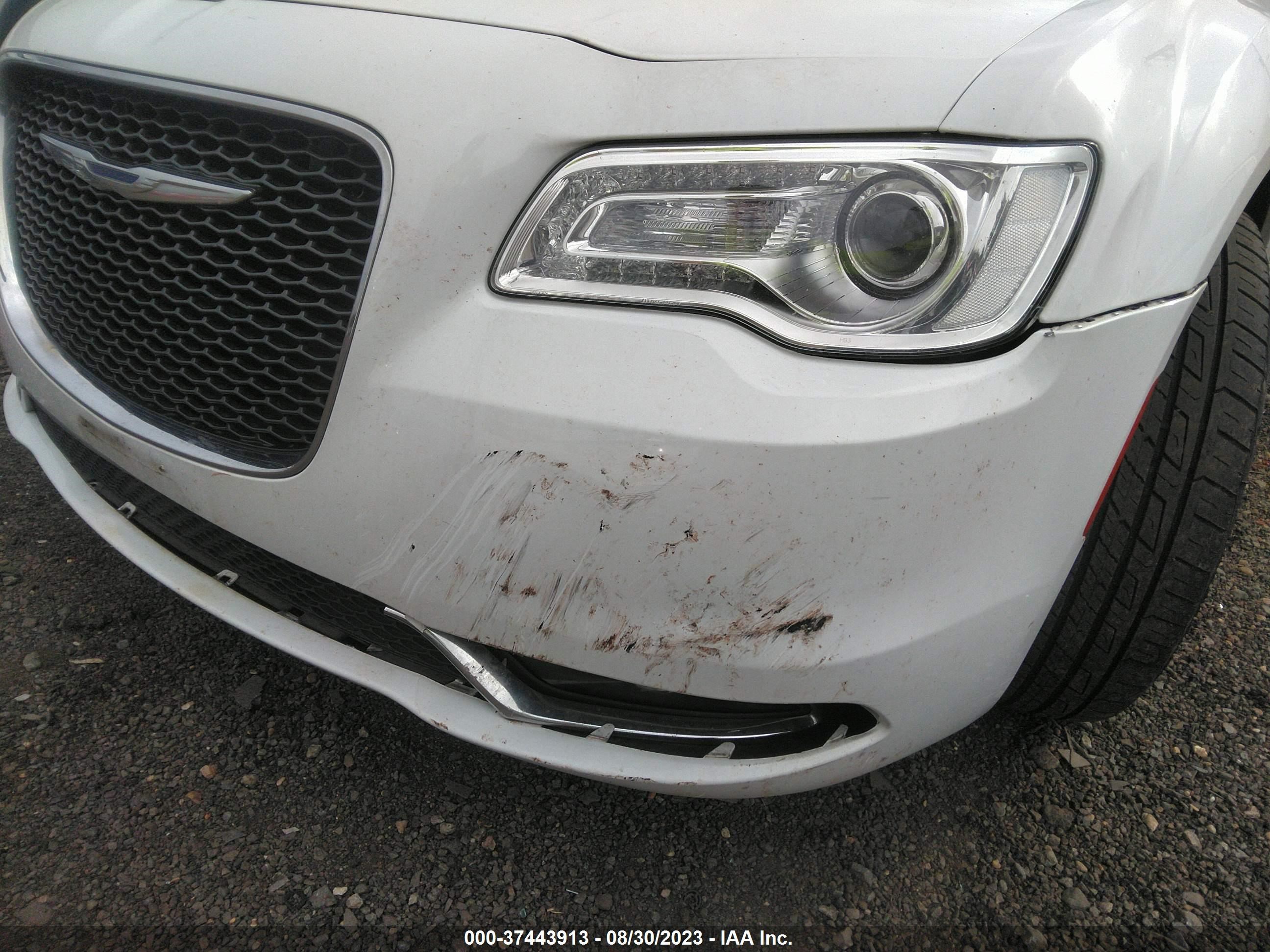 Photo 5 VIN: 2C3CCAKG4JH160386 - CHRYSLER 300 