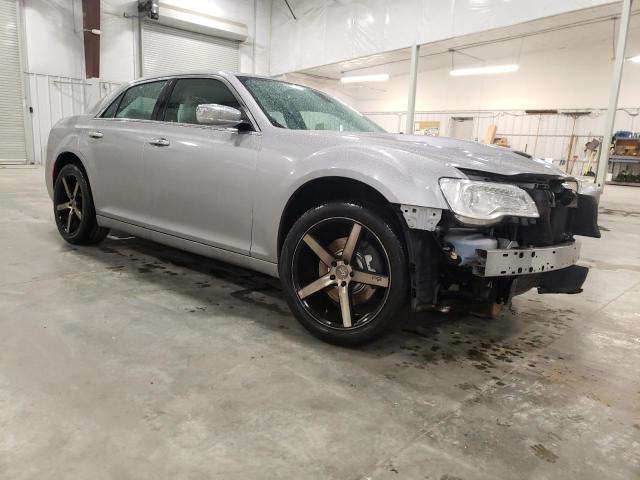 Photo 3 VIN: 2C3CCAKG5JH160204 - CHRYSLER 300 