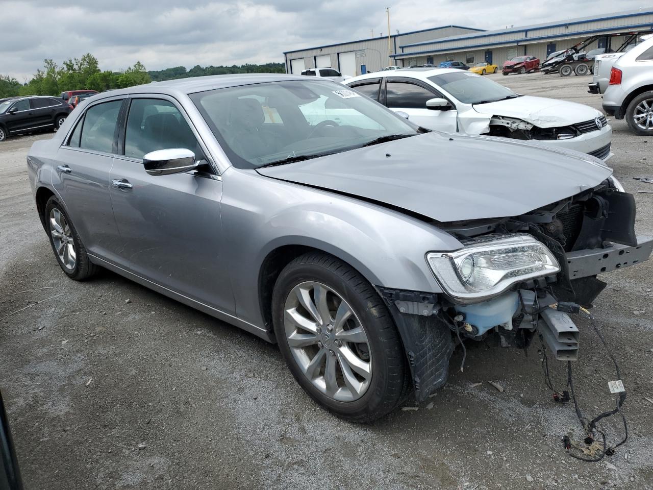 Photo 3 VIN: 2C3CCAKG5JH268161 - CHRYSLER 300 