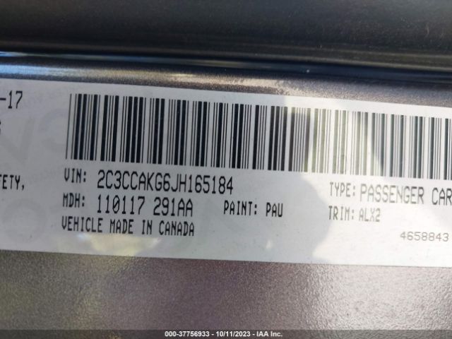 Photo 8 VIN: 2C3CCAKG6JH165184 - CHRYSLER 300 