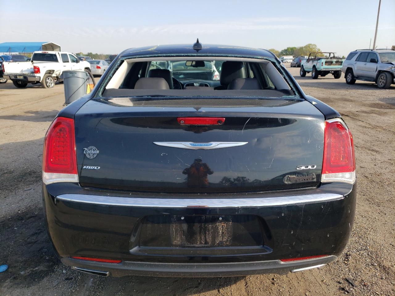 Photo 5 VIN: 2C3CCAKG7JH235808 - CHRYSLER 300 