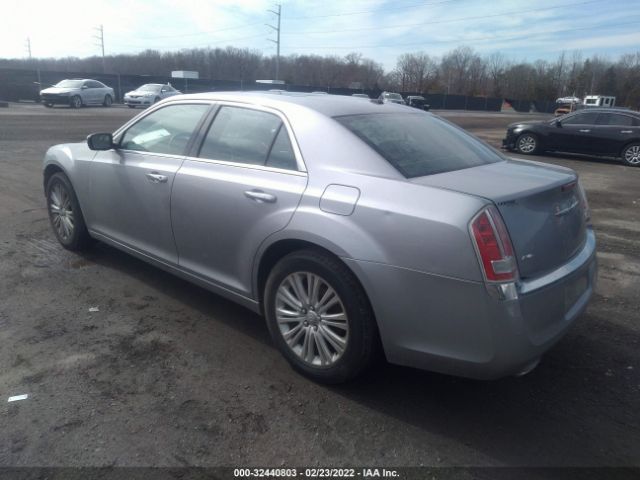 Photo 2 VIN: 2C3CCAKG8DH703856 - CHRYSLER 300 