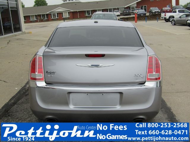 Photo 3 VIN: 2C3CCAKGXEH376880 - CHRYSLER 300 