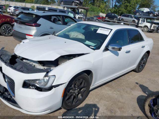 Photo 1 VIN: 2C3CCAKGXKH613718 - CHRYSLER 300 