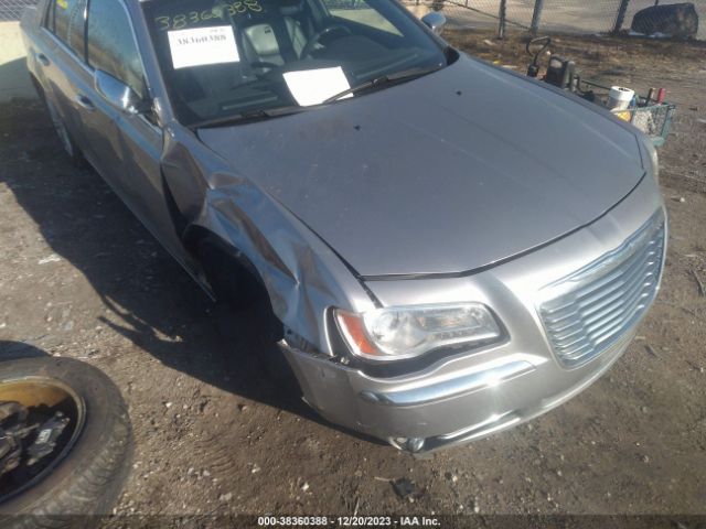 Photo 5 VIN: 2C3CCAKT1DH667151 - CHRYSLER 300C 