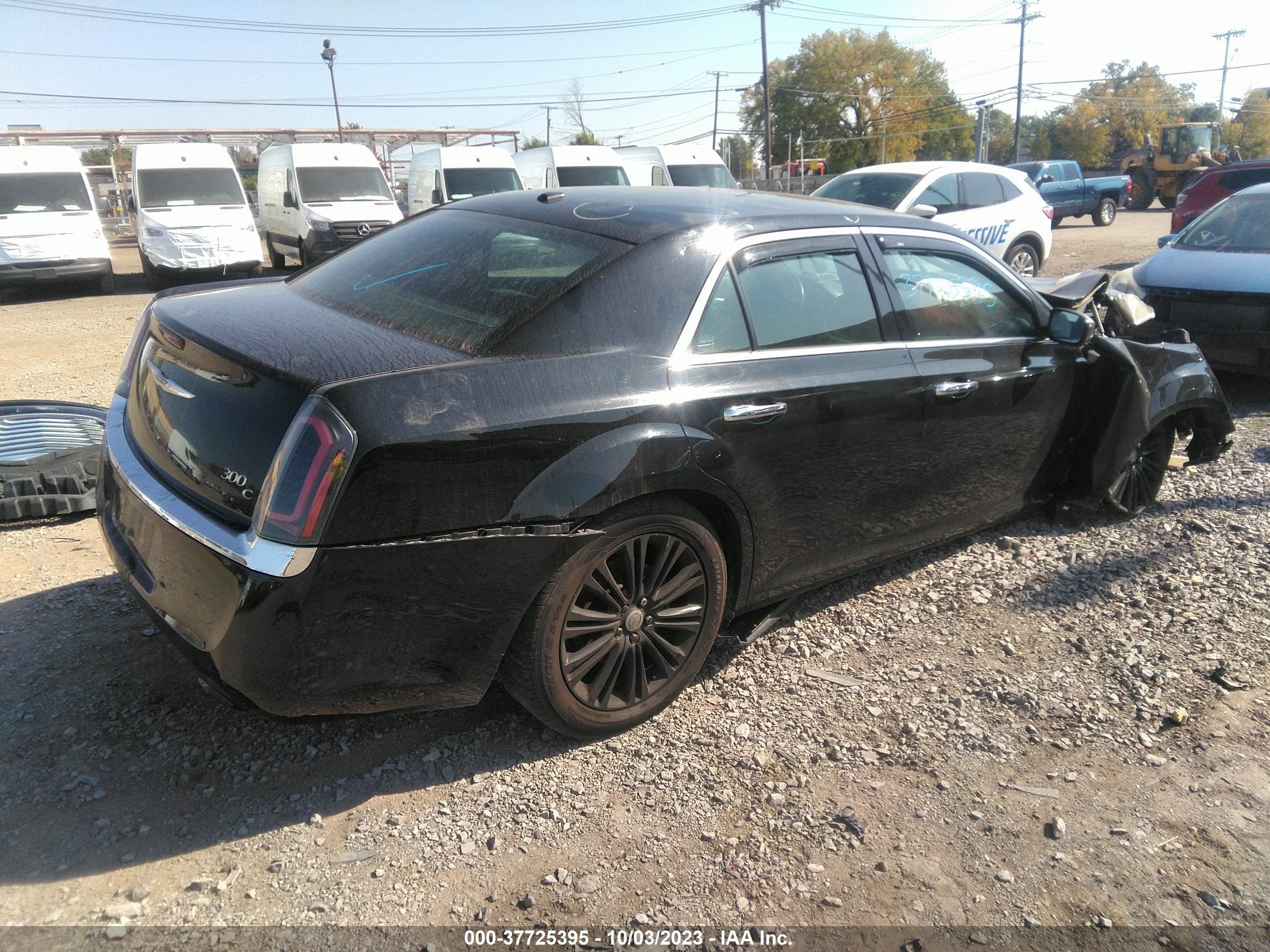 Photo 3 VIN: 2C3CCAKT1EH128580 - CHRYSLER 300 