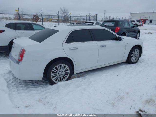 Photo 3 VIN: 2C3CCAKT2EH316007 - CHRYSLER 300C 