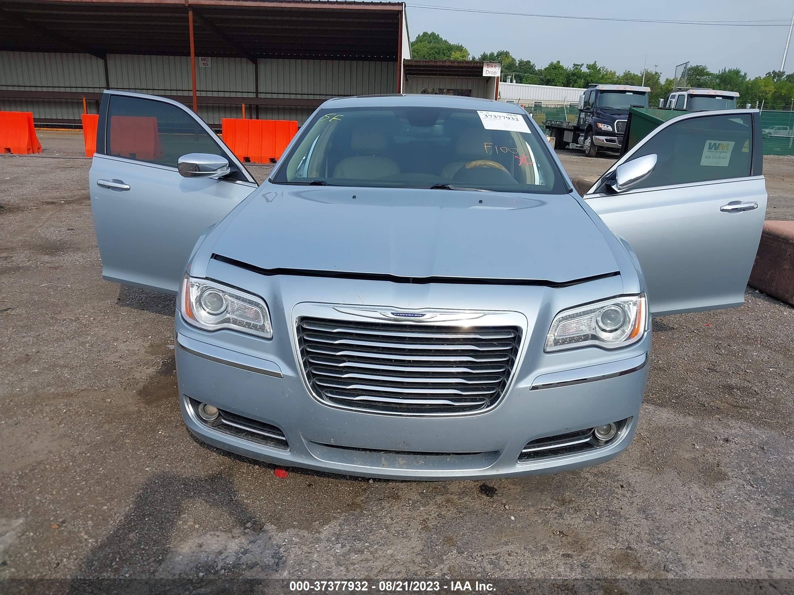 Photo 5 VIN: 2C3CCAKT3DH675865 - CHRYSLER 300 