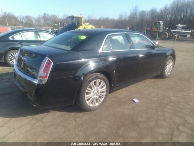 Photo 3 VIN: 2C3CCAKT8CH220251 - CHRYSLER 300C 