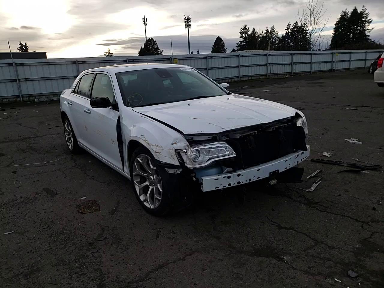 Photo 10 VIN: 2C3CCAPT3JH341078 - CHRYSLER 300C 