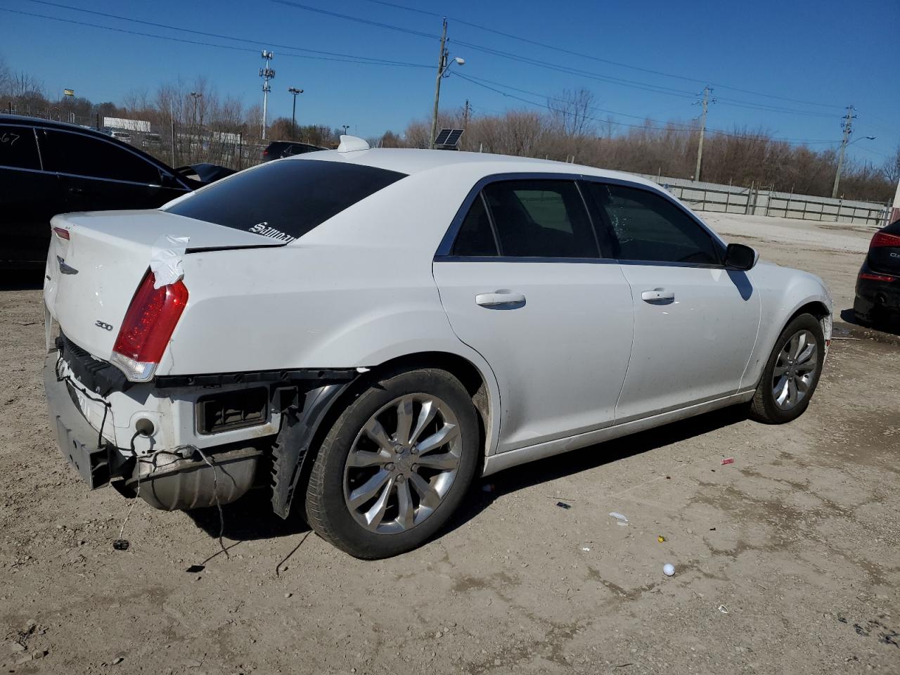 Photo 2 VIN: 2C3CCARG0HH534248 - CHRYSLER 300 