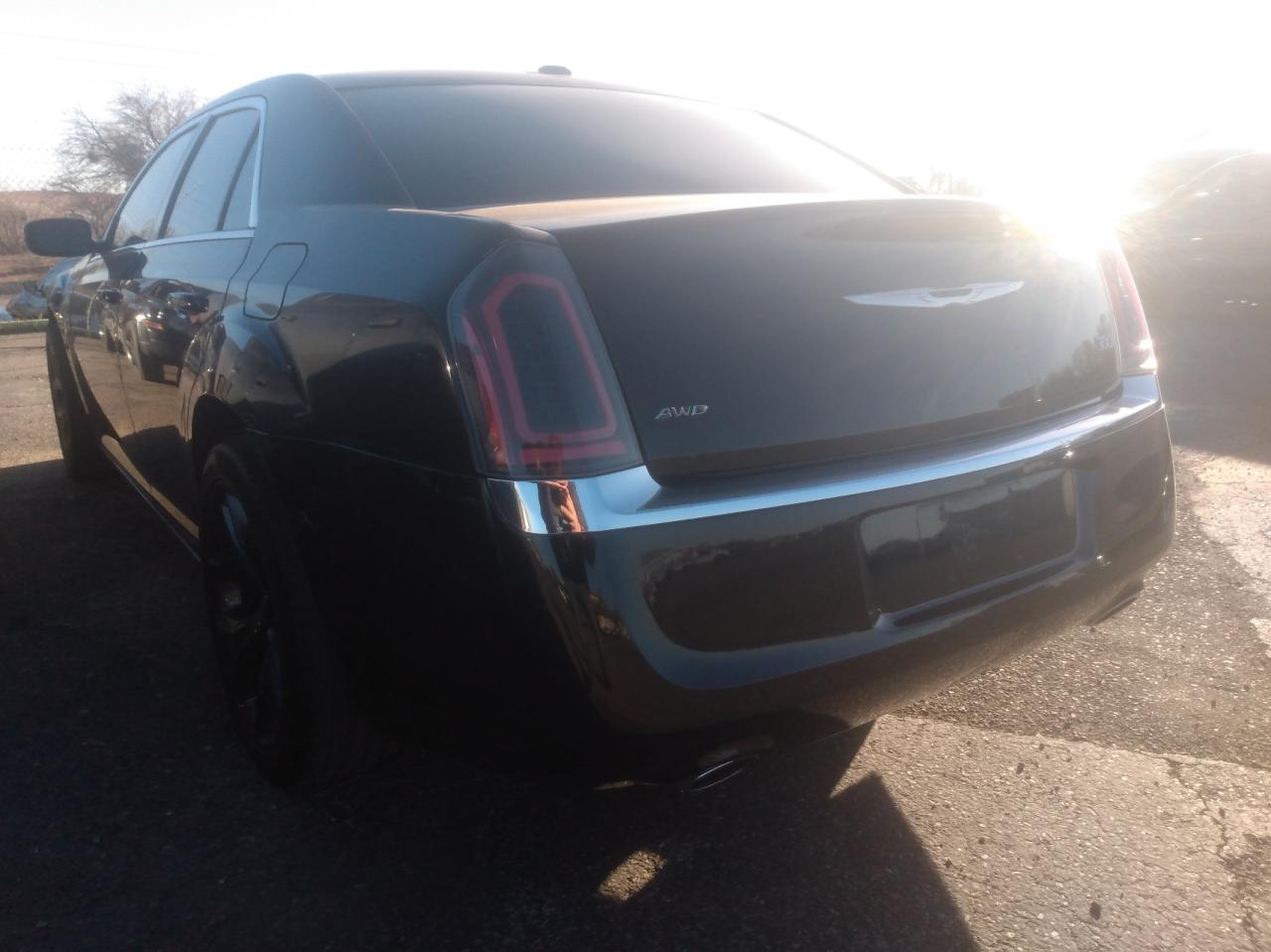 Photo 2 VIN: 2C3CCARG1EH128815 - CHRYSLER 300 