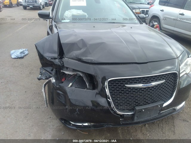 Photo 5 VIN: 2C3CCARG1JH257972 - CHRYSLER 300 