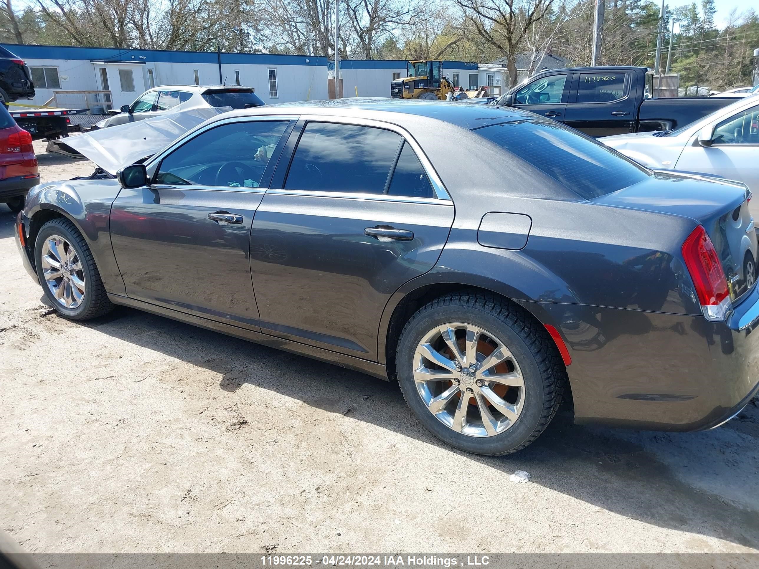 Photo 2 VIN: 2C3CCARG1LH173735 - CHRYSLER 300 