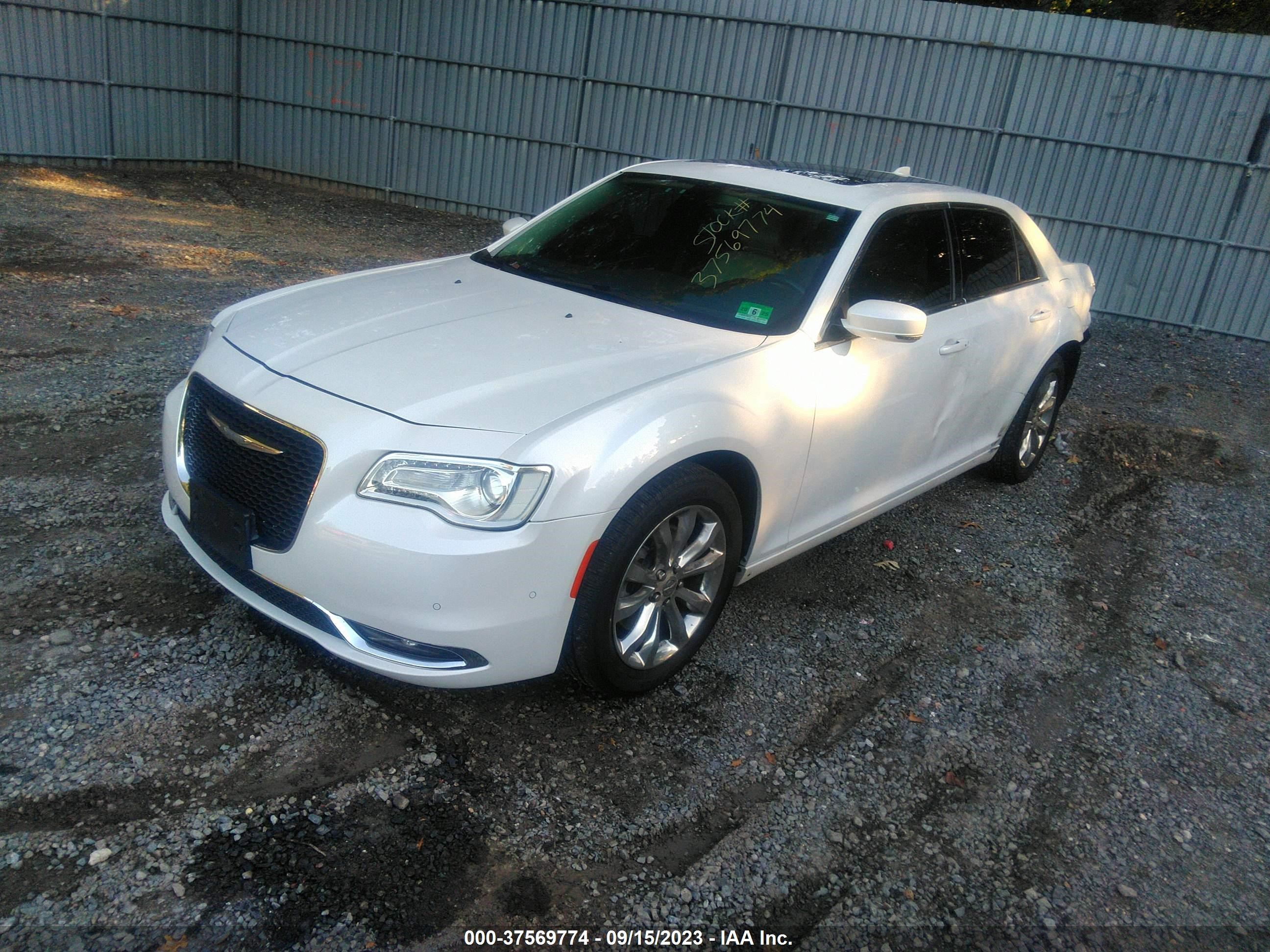 Photo 1 VIN: 2C3CCARG2GH142306 - CHRYSLER 300 