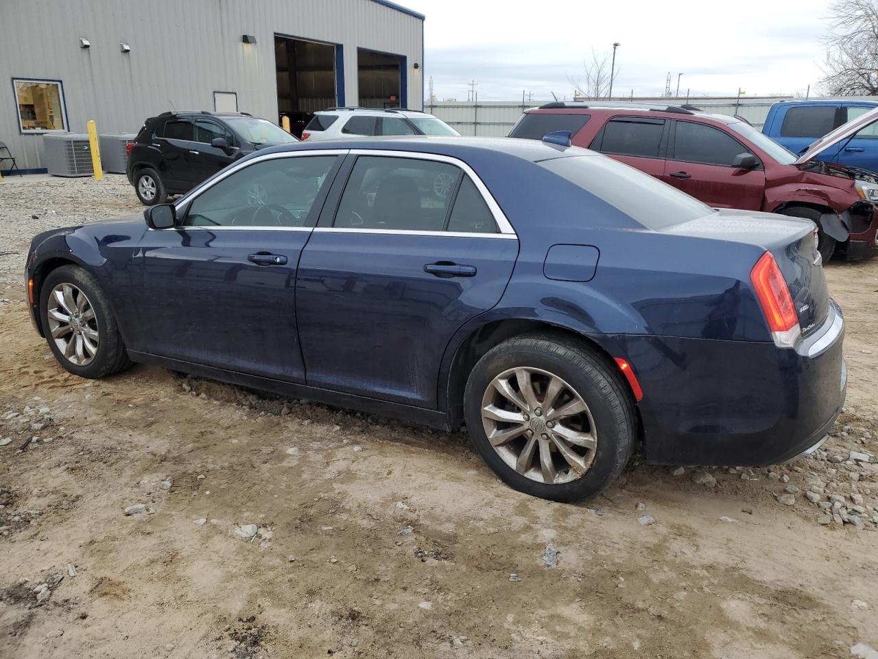 Photo 1 VIN: 2C3CCARG3FH773063 - CHRYSLER 300 