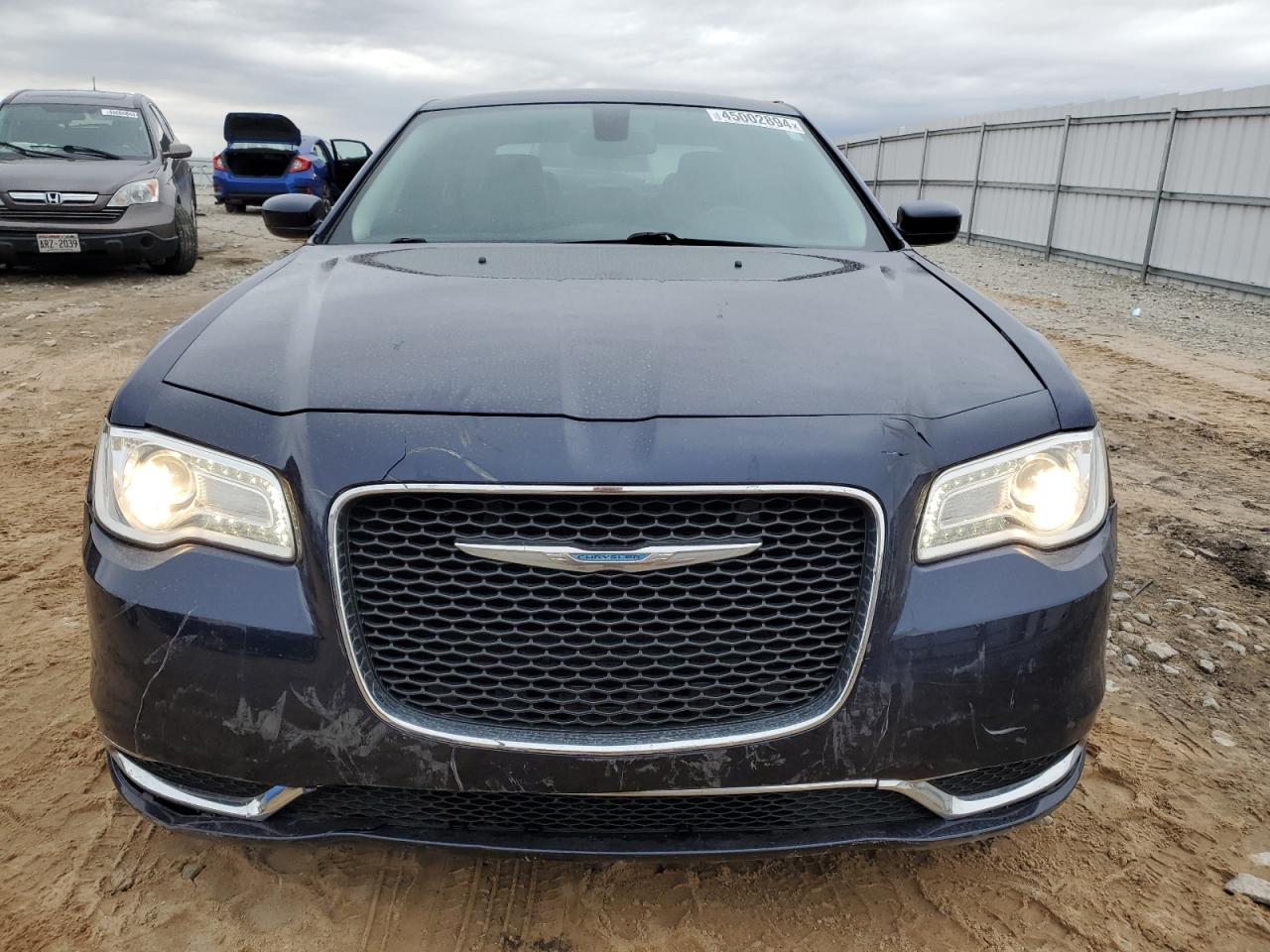 Photo 4 VIN: 2C3CCARG3FH773063 - CHRYSLER 300 