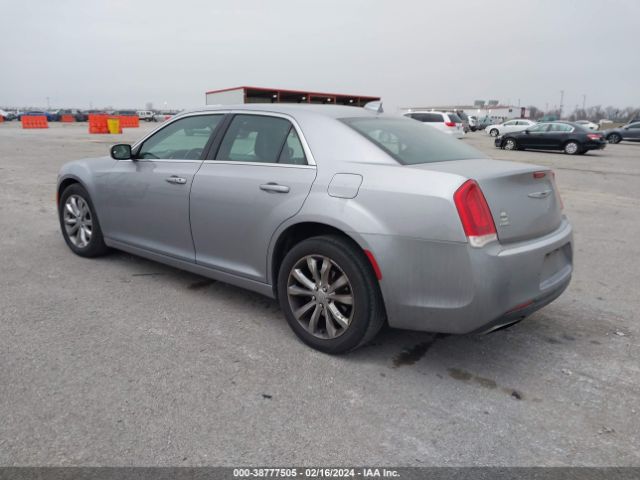 Photo 2 VIN: 2C3CCARG3FH831642 - CHRYSLER 300 