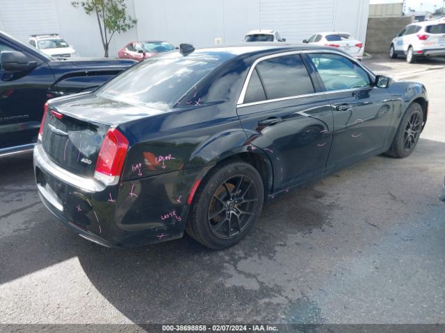 Photo 3 VIN: 2C3CCARG3JH257956 - CHRYSLER 300 