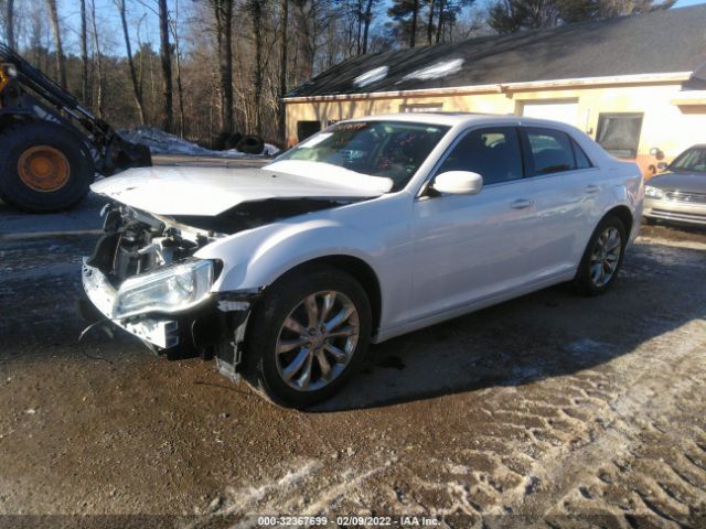 Photo 1 VIN: 2C3CCARG4FH904663 - CHRYSLER 300 