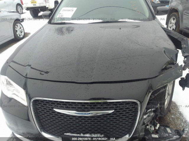 Photo 9 VIN: 2C3CCARG4JH165707 - CHRYSLER 300 