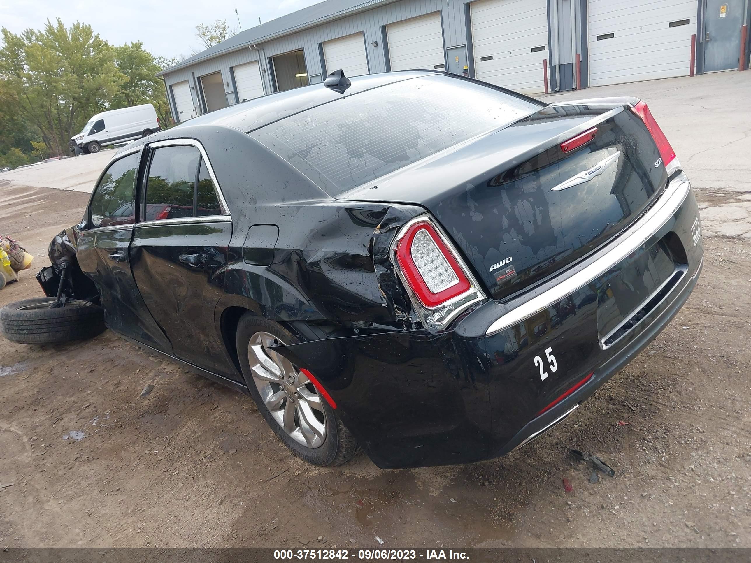 Photo 2 VIN: 2C3CCARG5KH578205 - CHRYSLER 300 