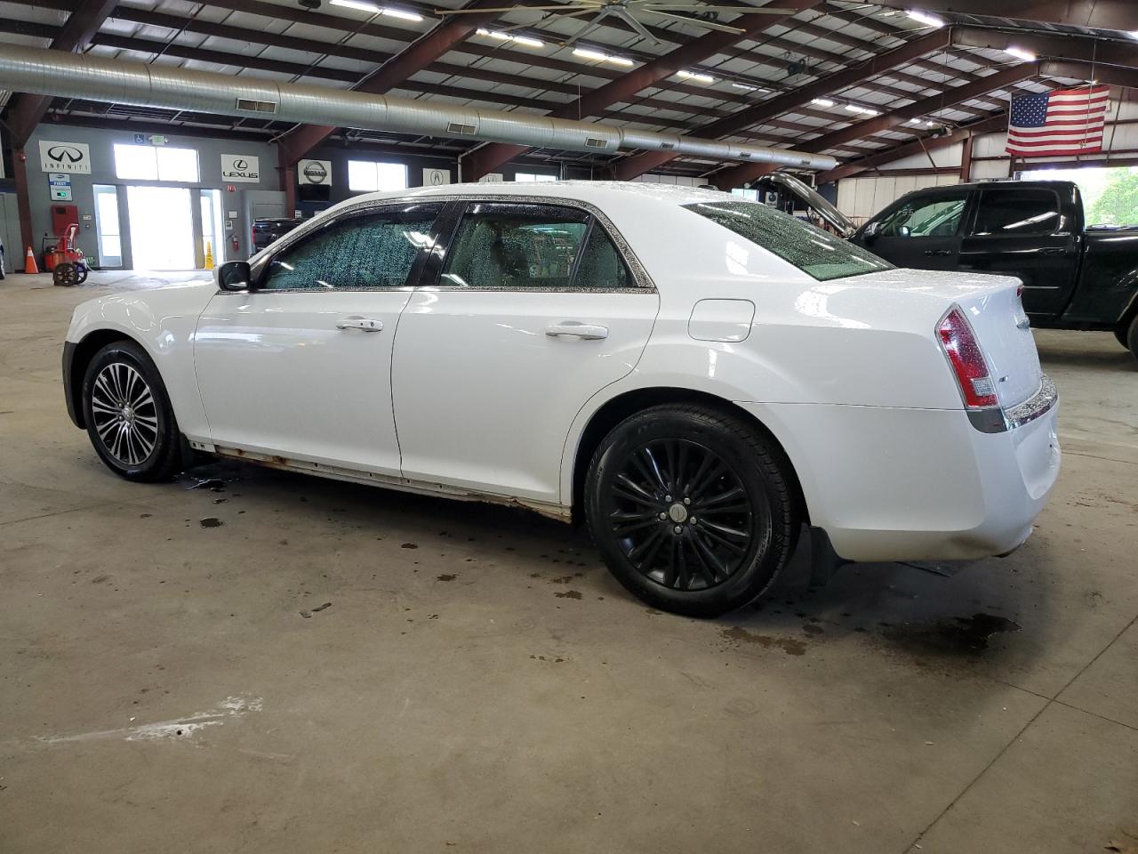 Photo 1 VIN: 2C3CCARG6DH733248 - CHRYSLER 300 