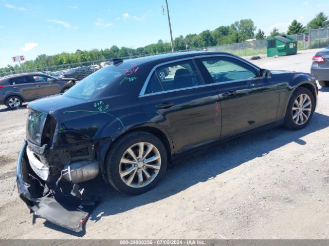 Photo 3 VIN: 2C3CCARG6FH757035 - CHRYSLER 300 