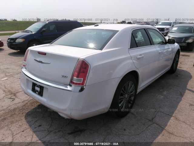 Photo 3 VIN: 2C3CCARG7EH201556 - CHRYSLER 300 