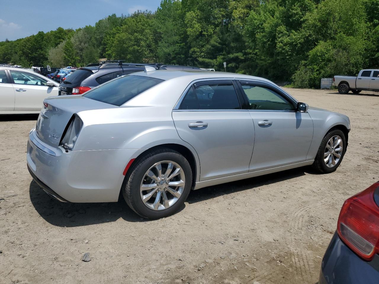 Photo 2 VIN: 2C3CCARG7LH142098 - CHRYSLER 300 