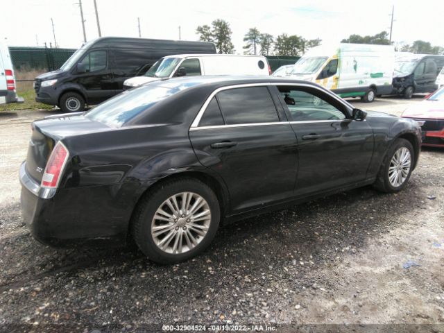 Photo 3 VIN: 2C3CCARG8EH355791 - CHRYSLER 300 