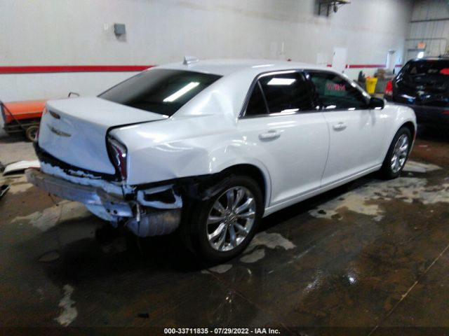 Photo 3 VIN: 2C3CCARG8FH781742 - CHRYSLER 300 