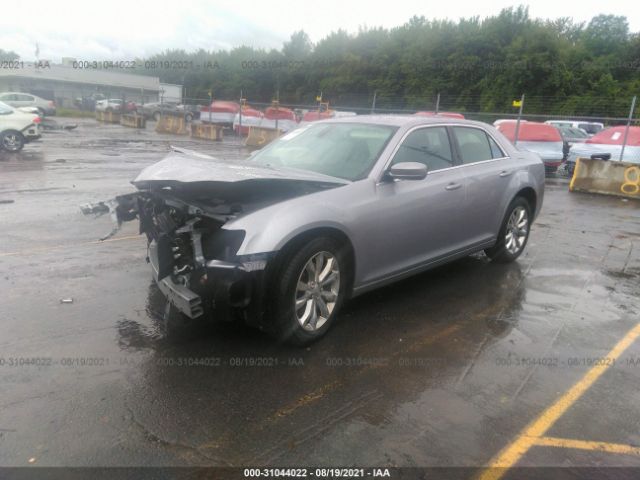 Photo 1 VIN: 2C3CCARG8JH199052 - CHRYSLER 300 